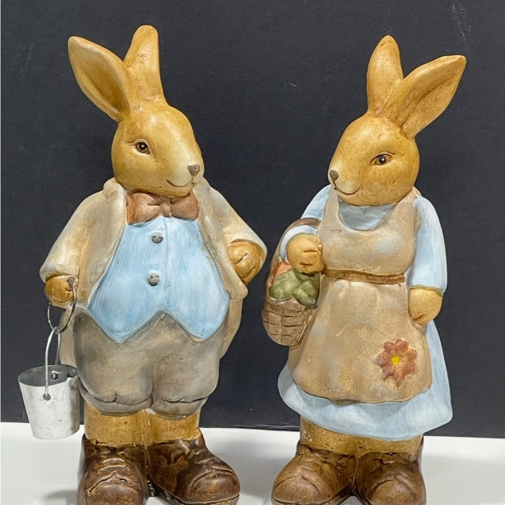 Mr. & Mrs. Peter Rabbit Ceramic Figurines 6.75” Tall T44